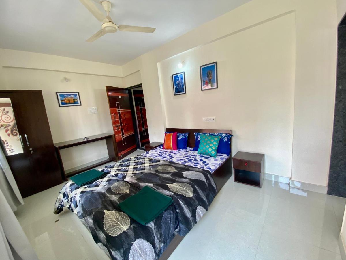 1 Bhk Flat With Free Wi Fi Kitchen *